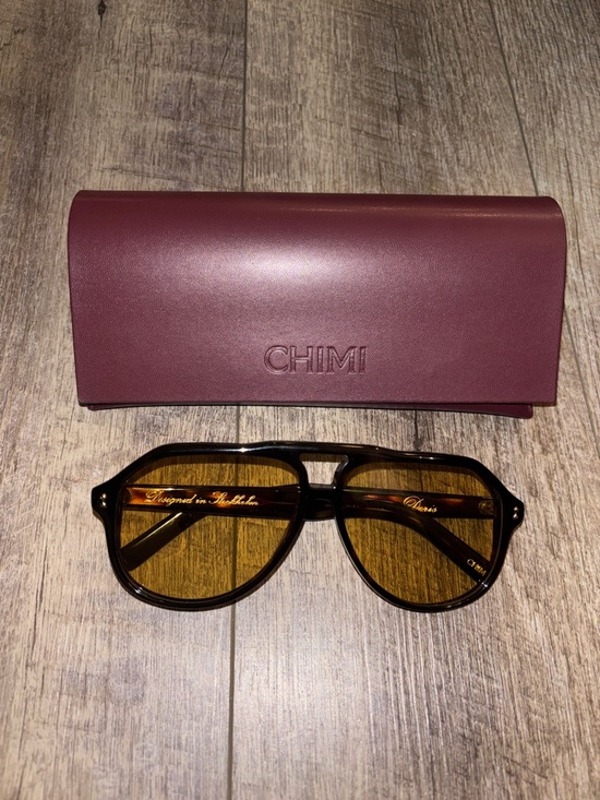 Chimi - Tortoiseshell Frame Sunglasses with Amber Lenses main image 6